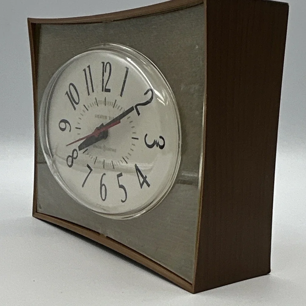 Vintage GE 2130KA Lighted Dial Electric Clock Oval MCM Retro WORKING _ USA made